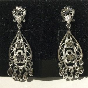 18K White Gold Chandelier Earring